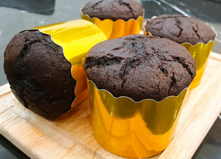 مافین شکلاتی خانگی مخصوص پذیرایی کنار چای و قهوه